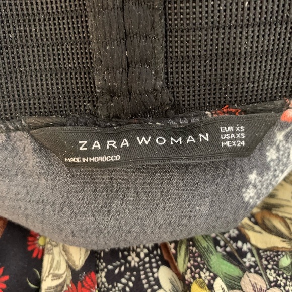 Zara - Picture 5 of 5